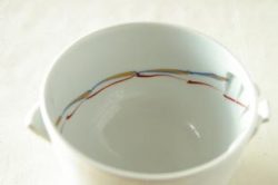 砥部焼 風の器(大) 中の絵付け