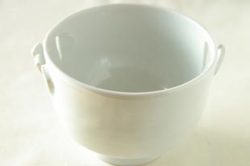 砥部焼 風の器(大) 後ろ側の感じ