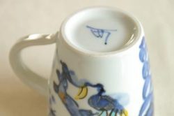 砥部焼 うさぎのマグカップの底面