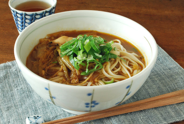 和食器・砥部焼　小梅のうどん鉢